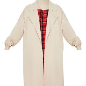 Contrast Panel Trench